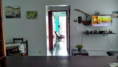 Visão da sala para o quarto 