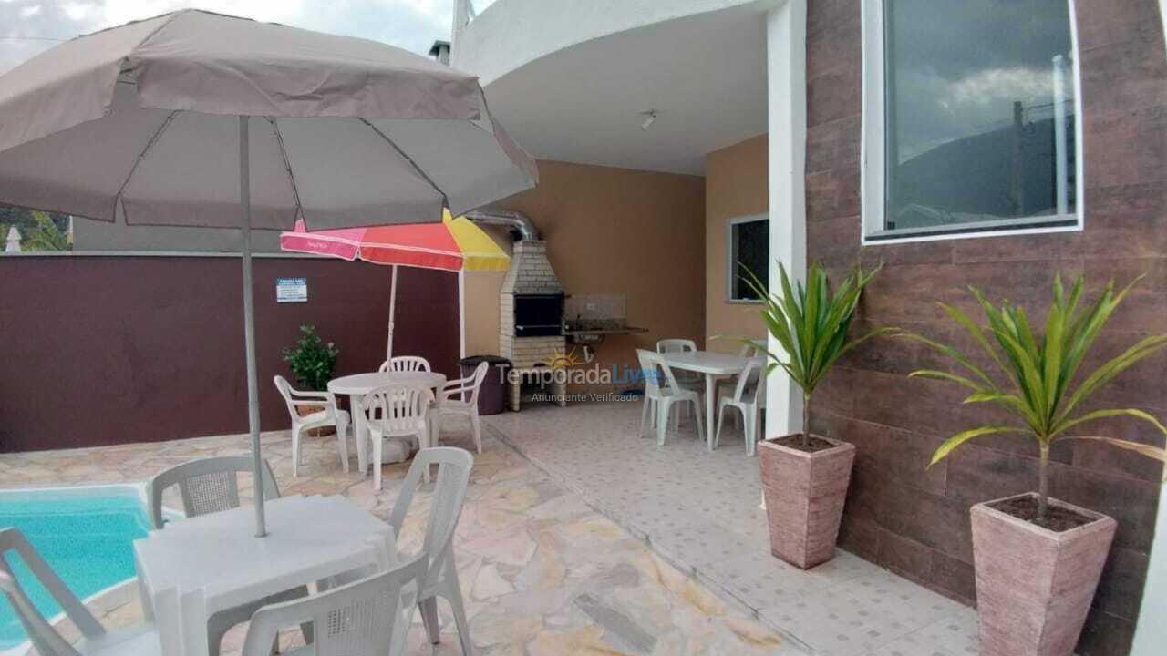 Casa para alquiler de vacaciones em Caraguatatuba (Massaguaçu)