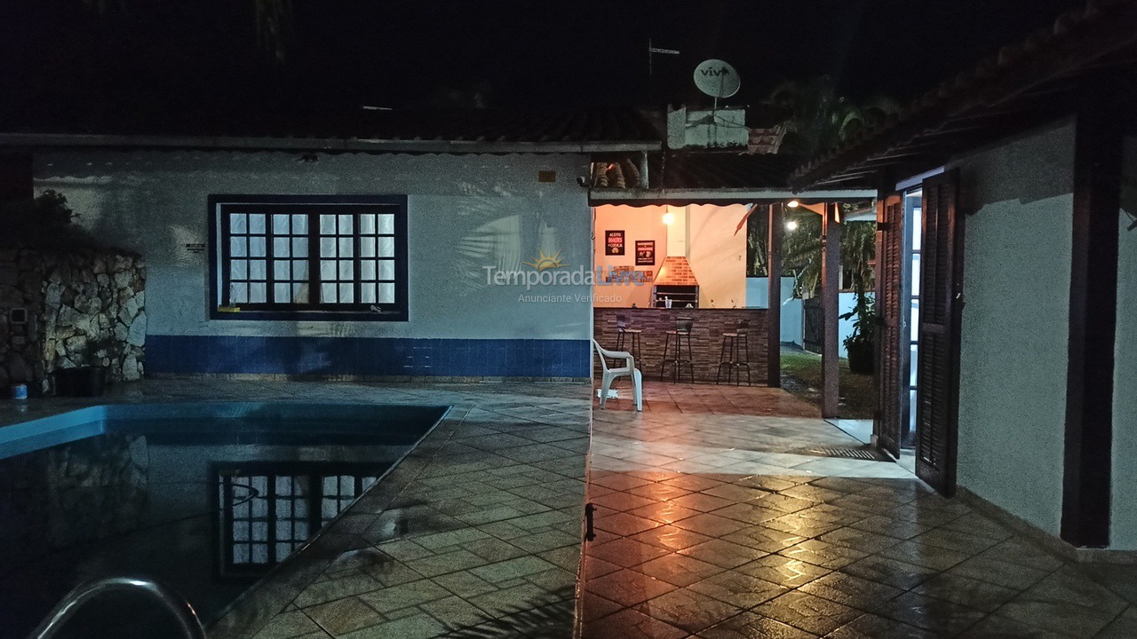 Casa para alquiler de vacaciones em Caraguatatuba (Massaguaçu)
