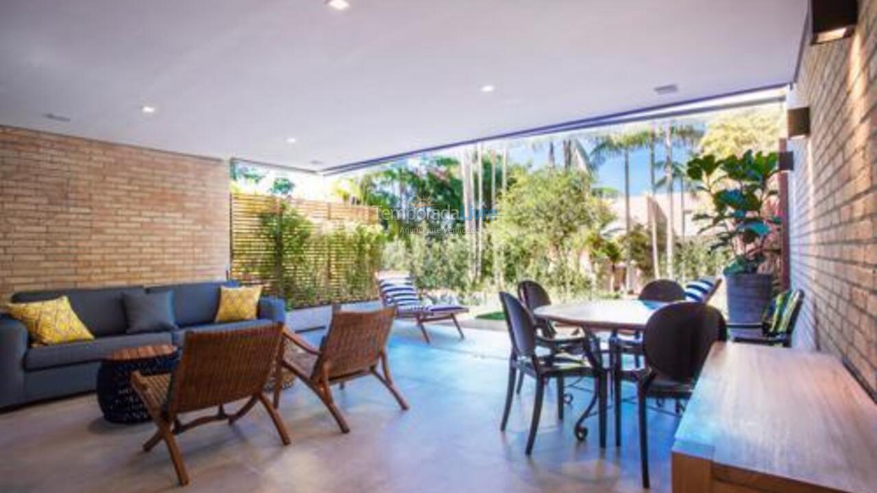 Casa para aluguel de temporada em São Sebastião (Maresias)