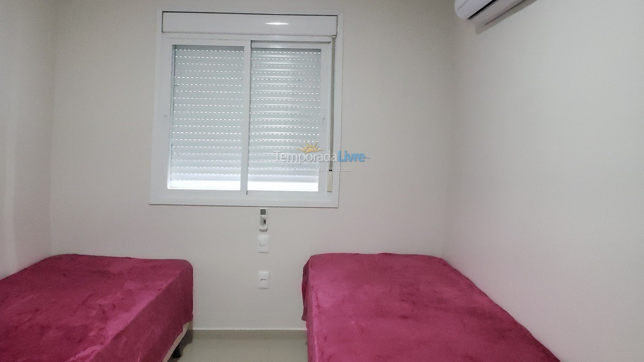 Apartment for vacation rental in Bombinhas (Praia de Bombas)