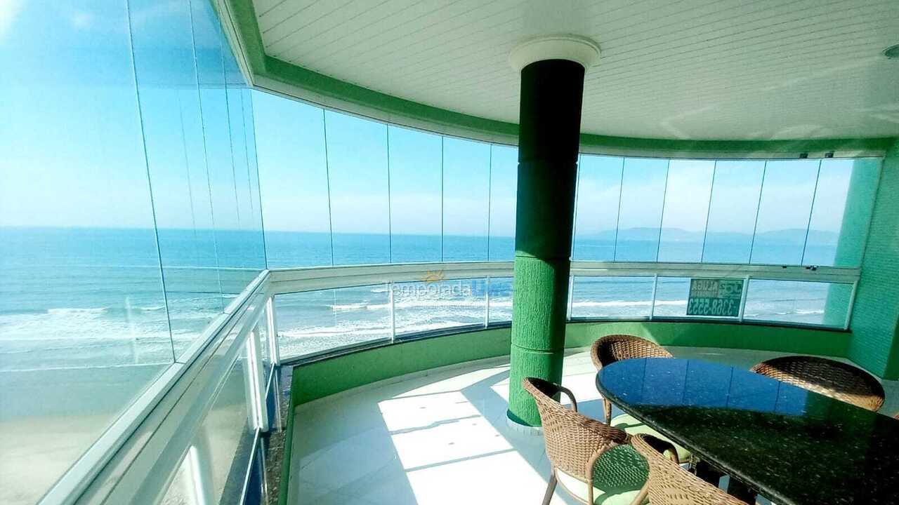 Apartamento para aluguel de temporada em Itapema (Meia Praia)