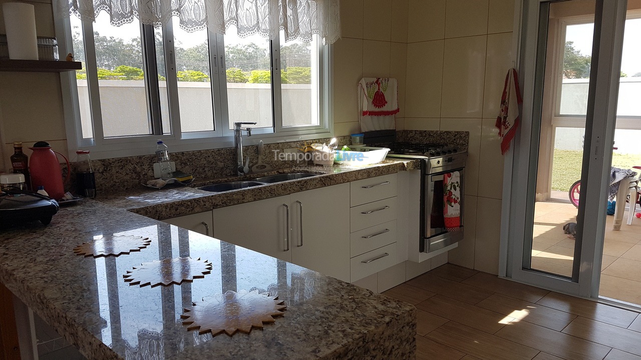 House for vacation rental in águas de Santa Bárbara (Santa Bárbara Resort Residence)