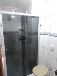 Apto 2 habitaciones, centro de Bombinhas, 130 metros del mar de Netflix