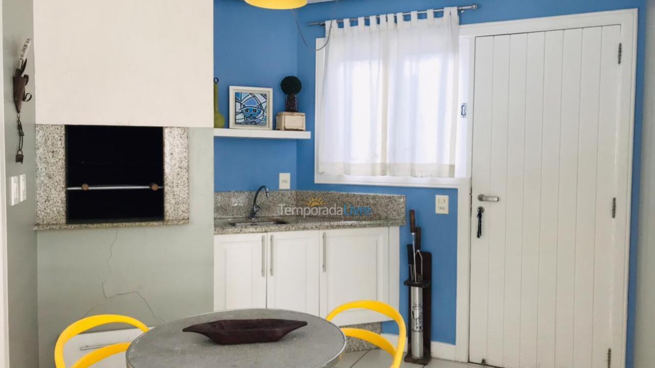 Casa para aluguel de temporada em Florianopolis (Jurerê Internacional)