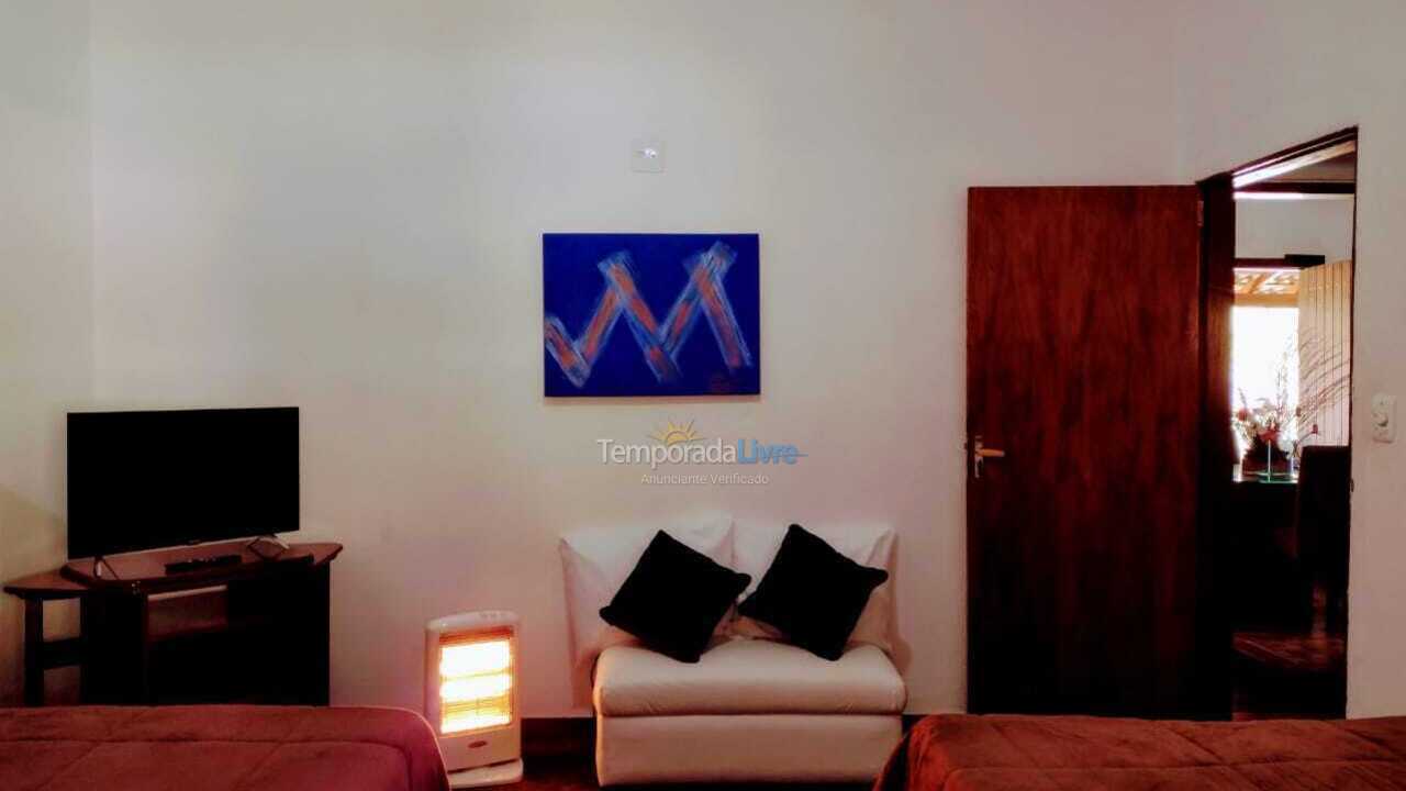 Casa para aluguel de temporada em Monteiro Lobato (Santa Maria)