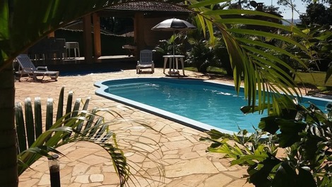 Finca a 49 km de SP Cotia - temporada, fines de semana, WI-FI