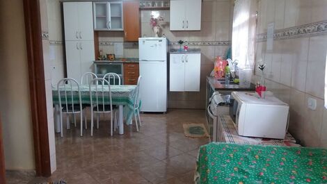 Finca a 49 km de SP Cotia - temporada, fines de semana, WI-FI