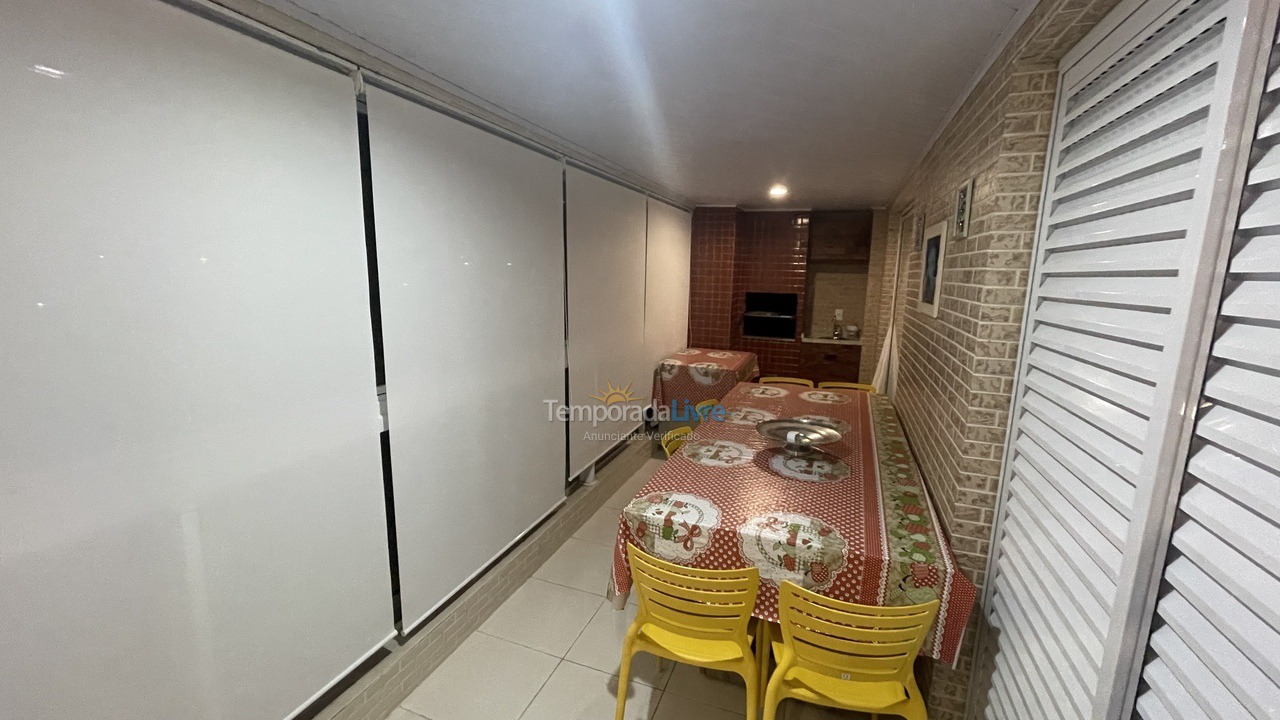 Apartamento para aluguel de temporada em Bertioga (Praia do Indaiá)