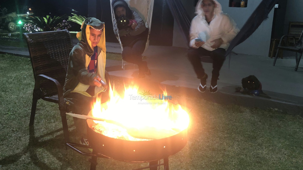 Casa para alquiler de vacaciones em Pardinho (Ninho Verde Eco Residence)