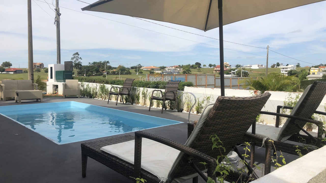 Casa para alquiler de vacaciones em Pardinho (Ninho Verde Eco Residence)