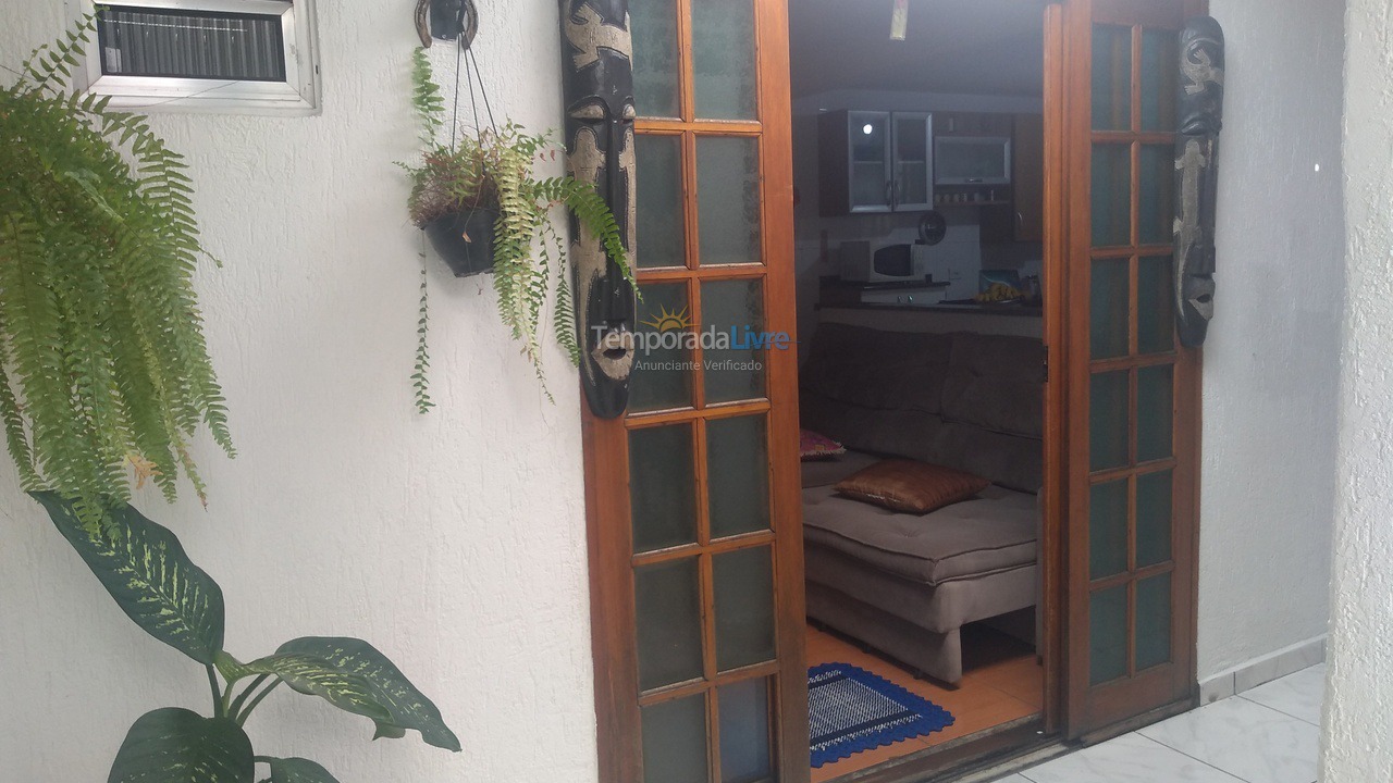 Casa para alquiler de vacaciones em São Bernardo do Campo (Baeta Neves)