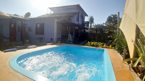 Fachada com piscina