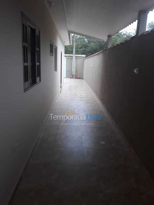 Casa para aluguel de temporada em Bertioga (Boraceia)