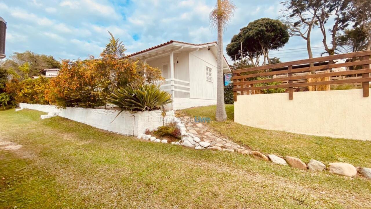 Casa para alquiler de vacaciones em Imbituba (Praia do Rosa)