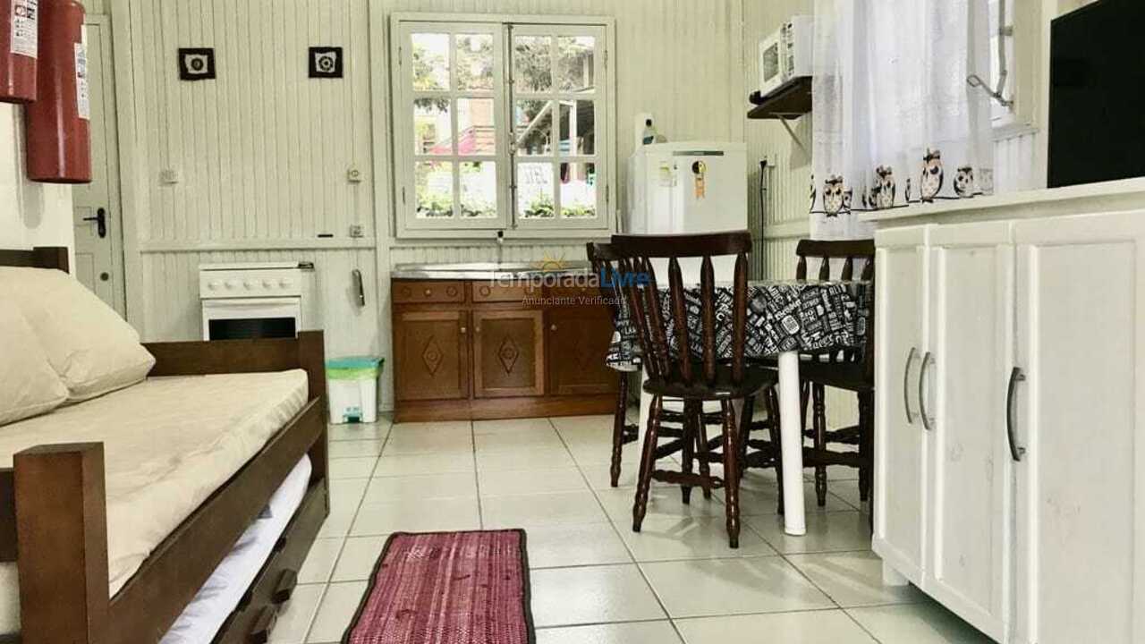 Casa para alquiler de vacaciones em Imbituba (Praia do Rosa)