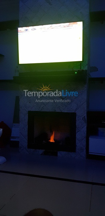 Casa para aluguel de temporada em Cabo Frio (Unamar)