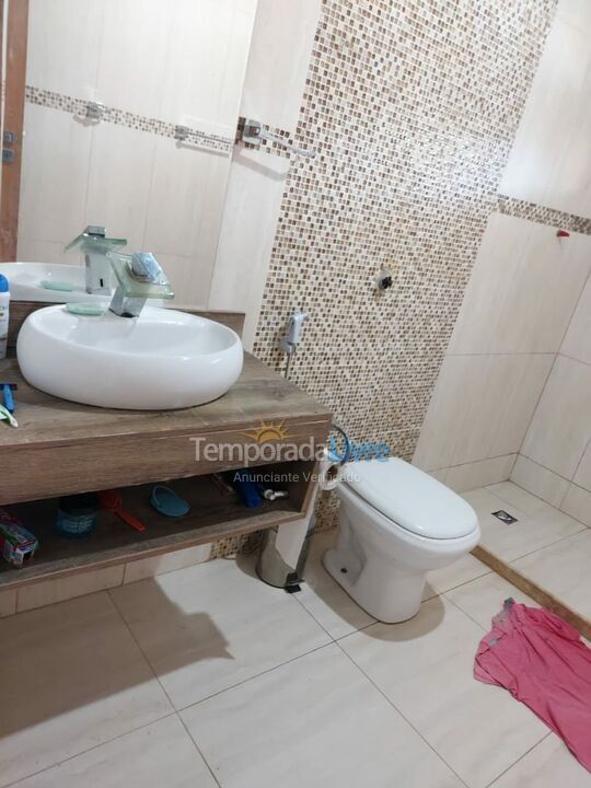 Casa para aluguel de temporada em Cabo Frio (Unamar)