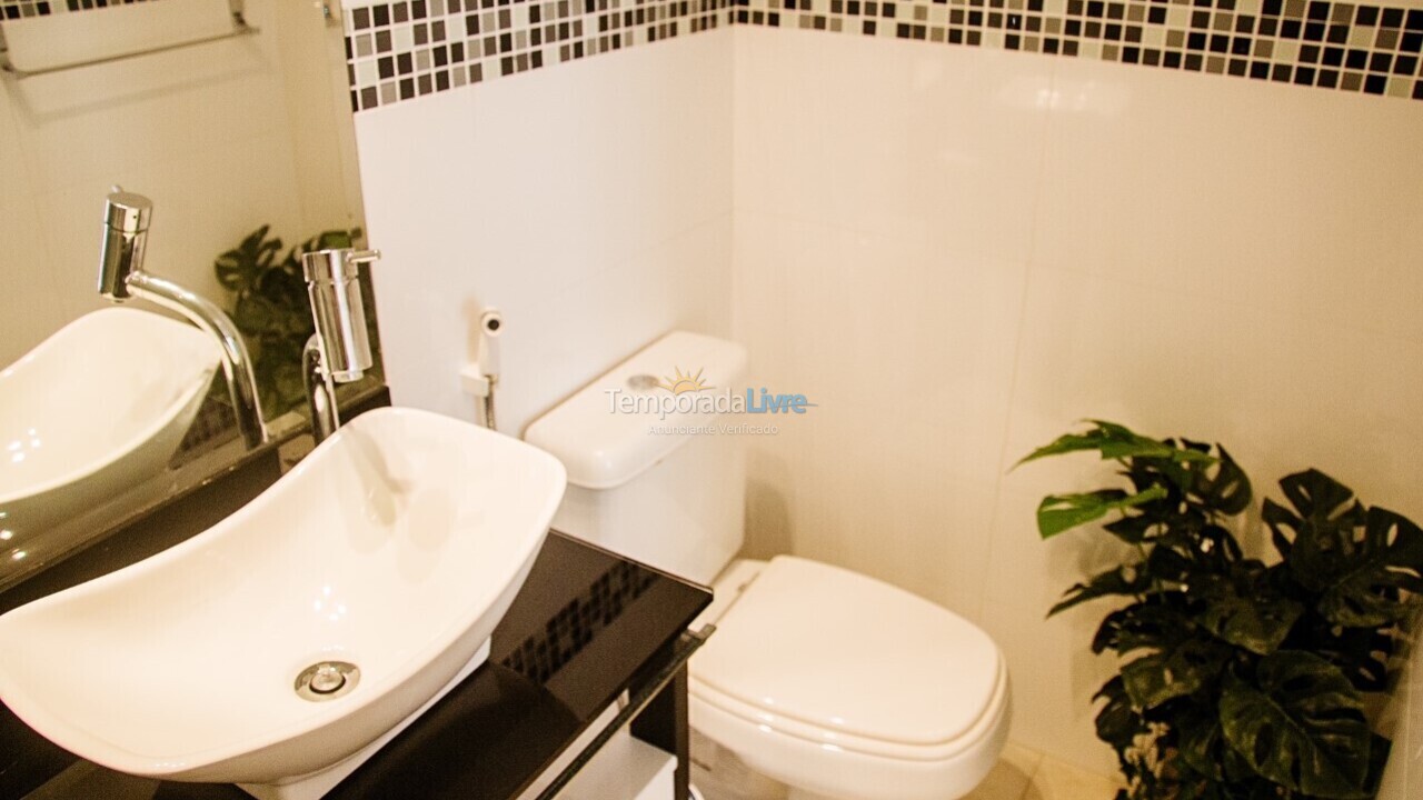 Apartment for vacation rental in Guarujá (Pitangueiras)