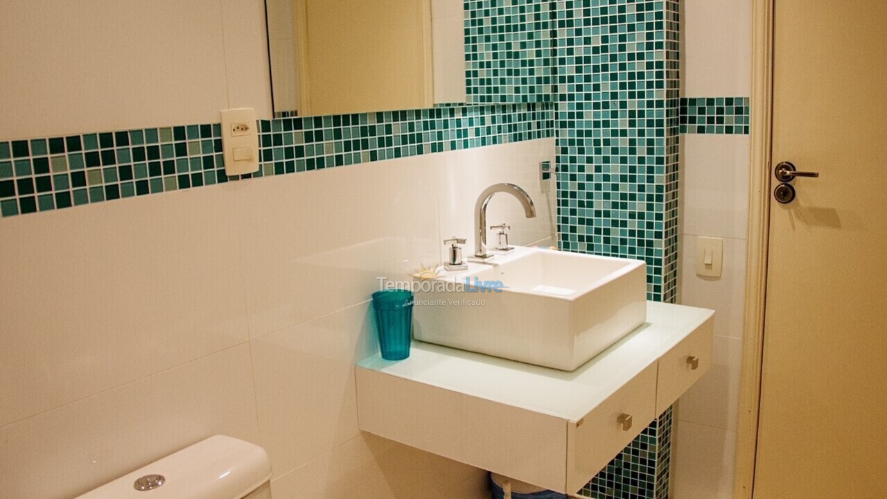 Apartment for vacation rental in Guarujá (Pitangueiras)