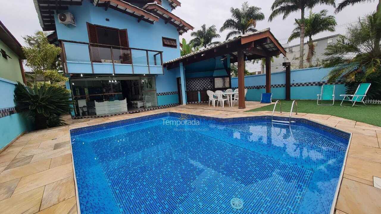 Casa para aluguel de temporada em Guarujá (Praia do Pernambuco)