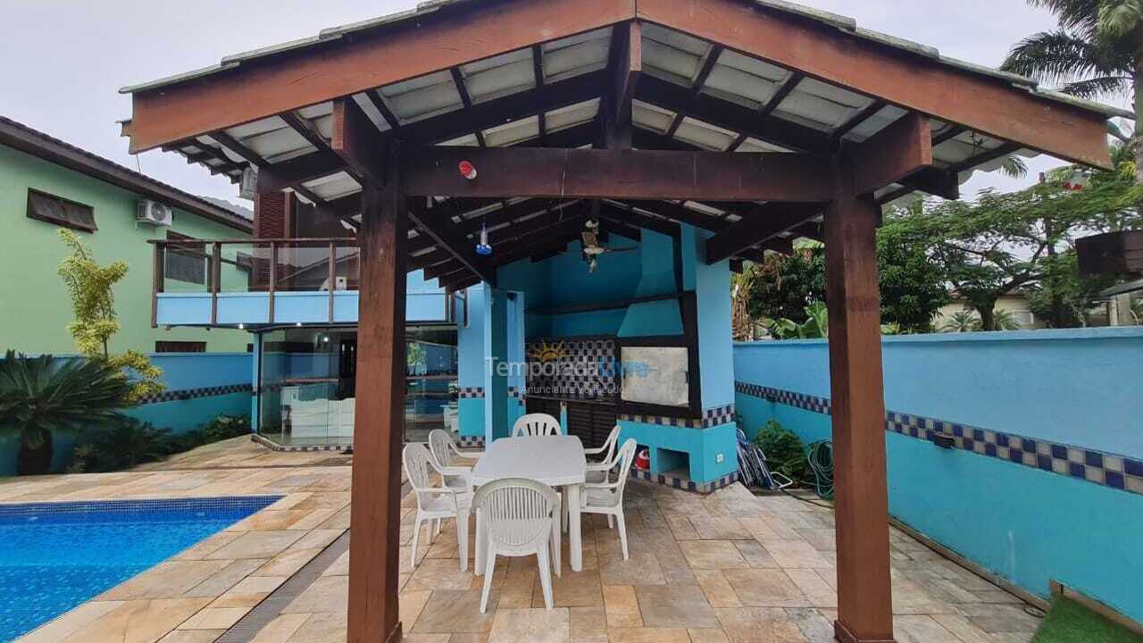 Casa para aluguel de temporada em Guarujá (Praia do Pernambuco)