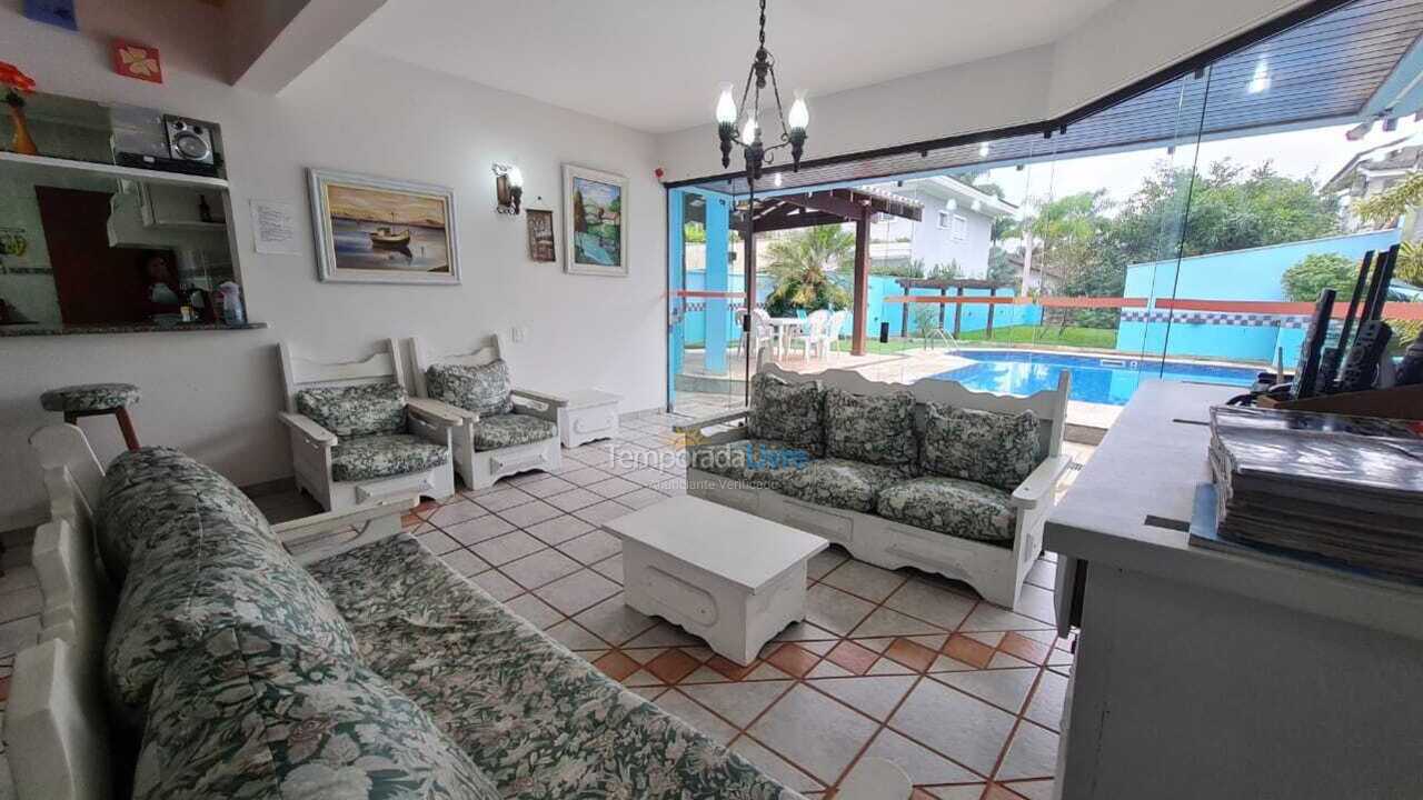 Casa para aluguel de temporada em Guarujá (Praia do Pernambuco)