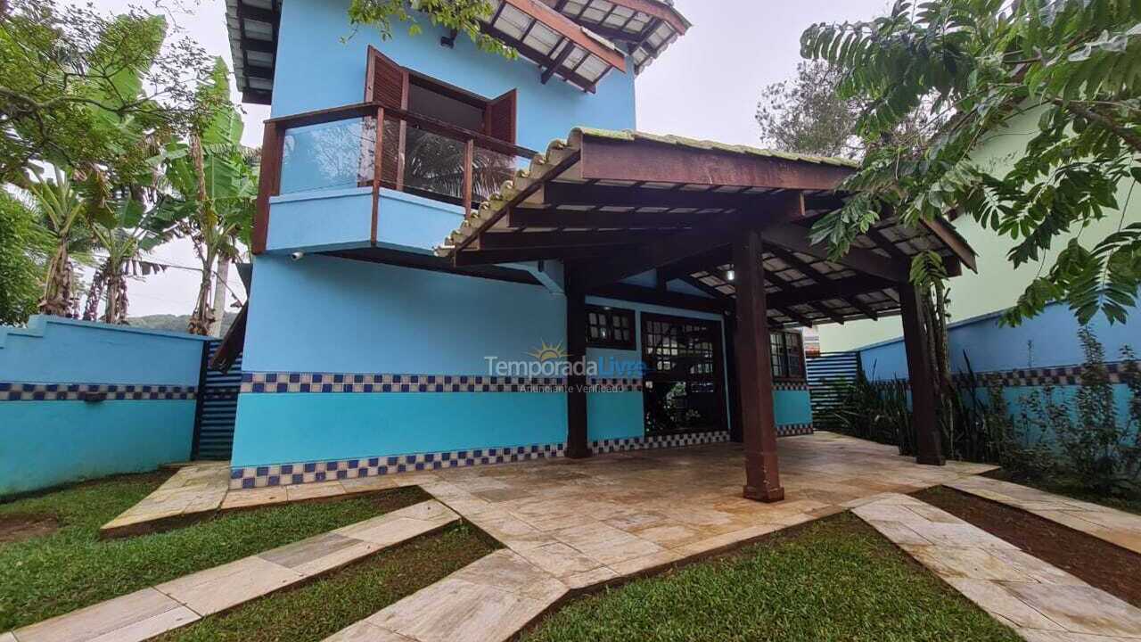 Casa para aluguel de temporada em Guarujá (Praia do Pernambuco)