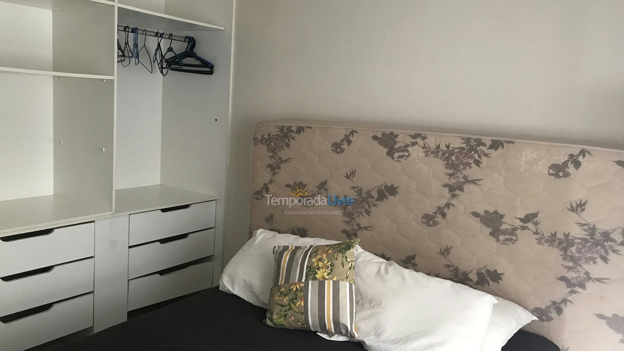 Apartamento para aluguel de temporada em Ubatuba (Praia Grande)