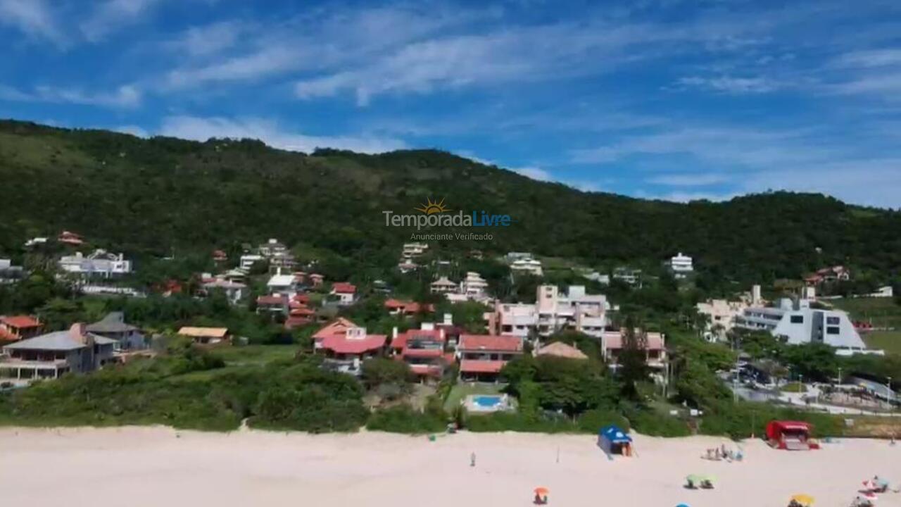 Casa para aluguel de temporada em Florianópolis (Praia Brava)