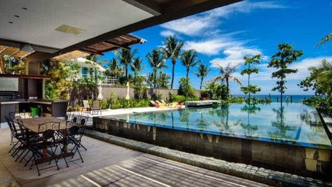 CASA FRENTE AO MAR EM MARESIAS