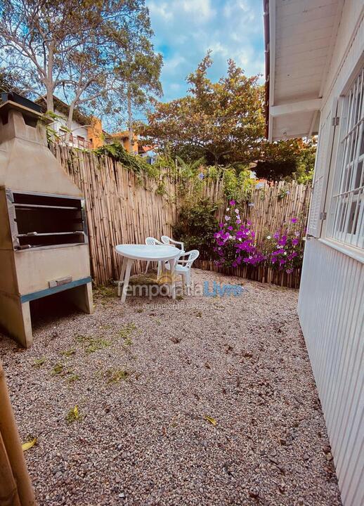 Casa para alquiler de vacaciones em Imbituba (Praia do Rosa)