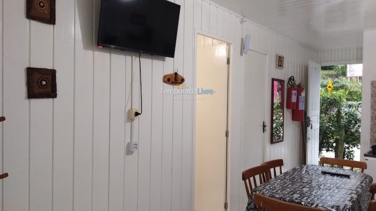 Casa para alquiler de vacaciones em Imbituba (Praia do Rosa)
