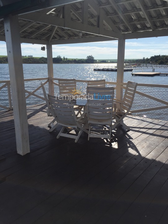 Granja para alquiler de vacaciones em Uberaba (Proximo Ao Clube Ubatã Thermas)