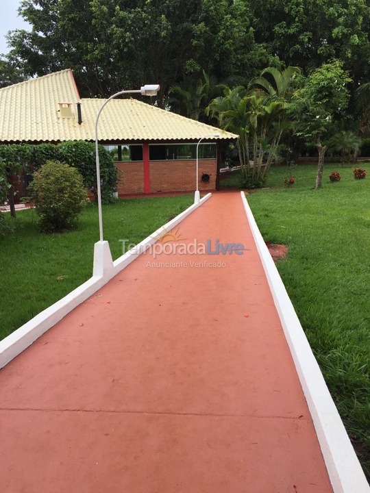 Granja para alquiler de vacaciones em Uberaba (Proximo Ao Clube Ubatã Thermas)