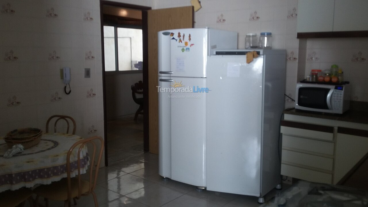 Apartamento para aluguel de temporada em Guarapari (Praia do Morro)