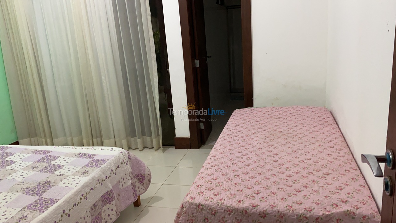 Casa para aluguel de temporada em Camaçari (Praia de Guarajuba)