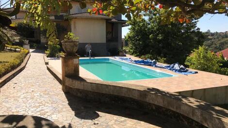 Casa em condomínio fechado, para reuniões de família e amigos