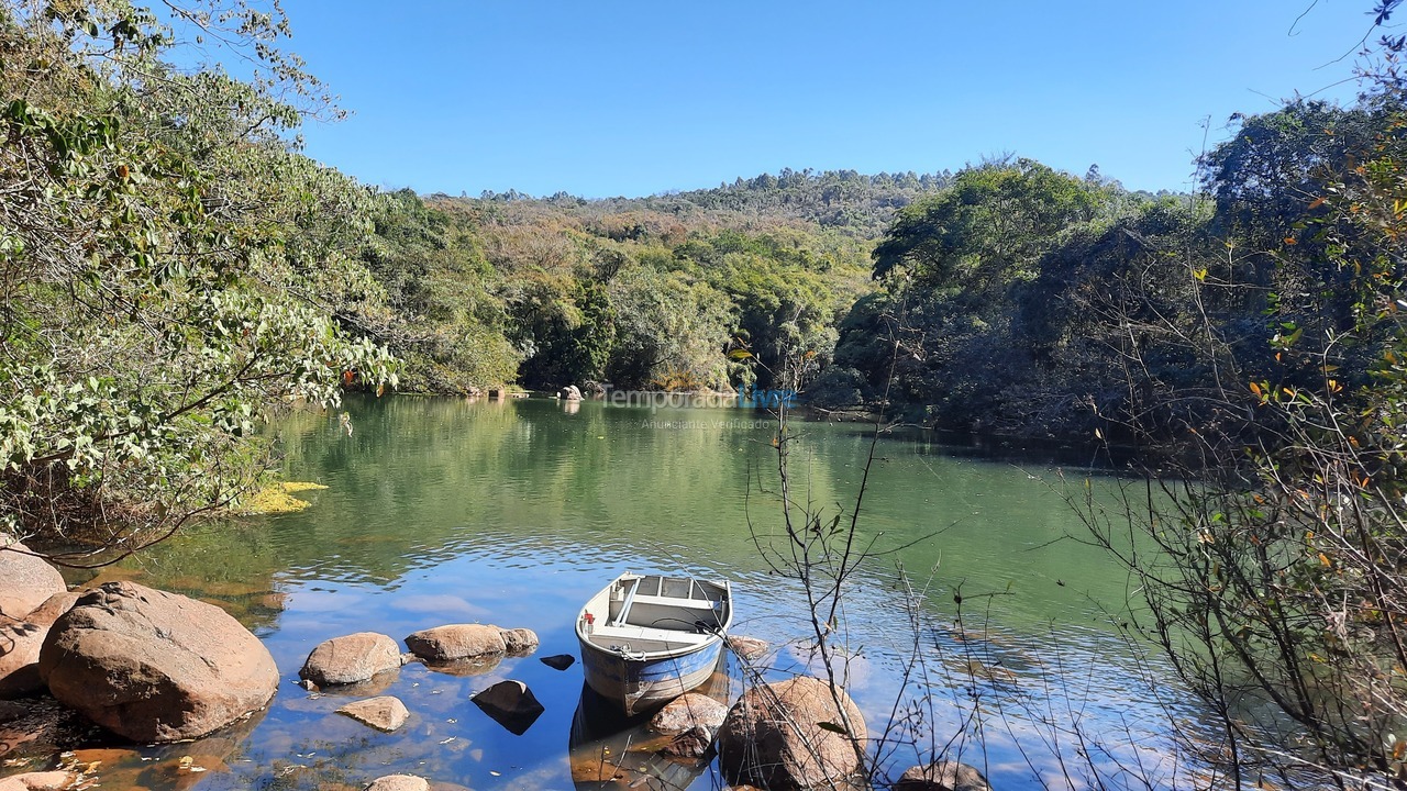 Chácara / sítio para aluguel de temporada em Campinas (Ingatuba)
