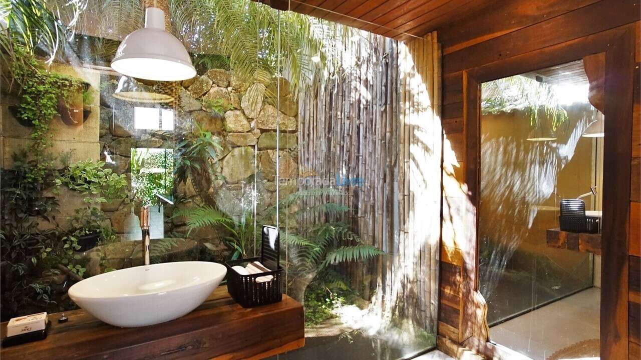 House for vacation rental in Florianópolis (Ribeirão da Ilha)