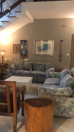 CASA A 100M DE LA PLAYA, CERCA DE TODO!