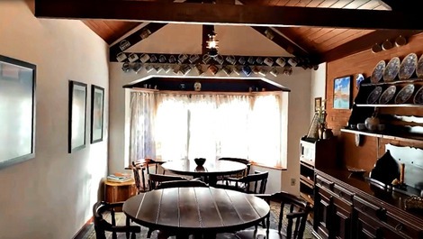 Cozy Chalet in Enchanted Valley Bay window