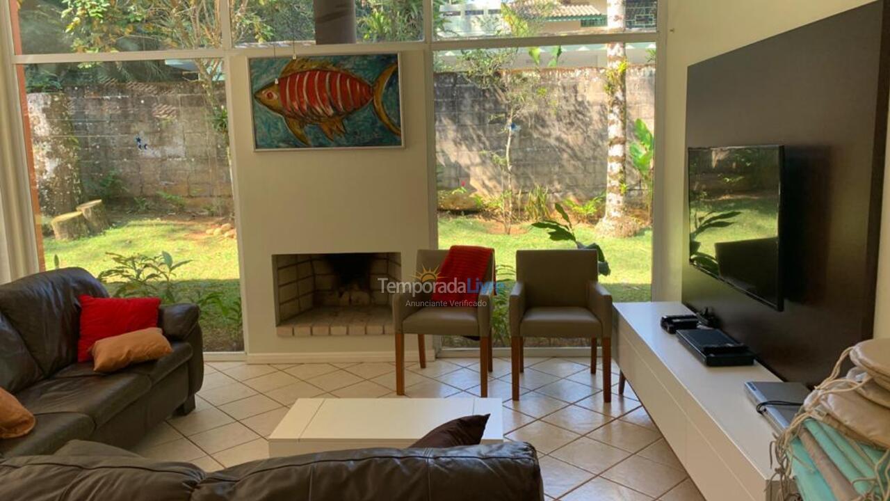 Casa para alquiler de vacaciones em Ubatuba (Praia do Tenório)