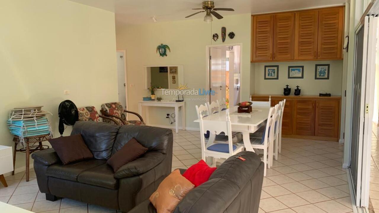 Casa para alquiler de vacaciones em Ubatuba (Praia do Tenório)