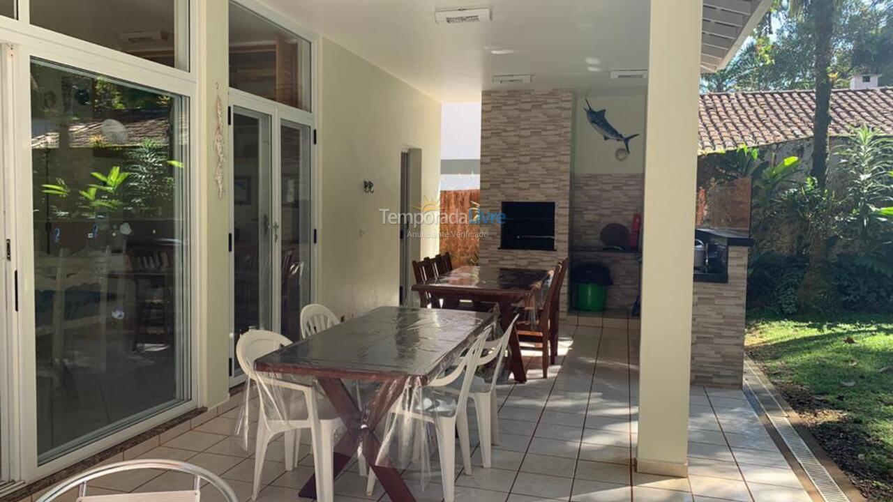 Casa para alquiler de vacaciones em Ubatuba (Praia do Tenório)