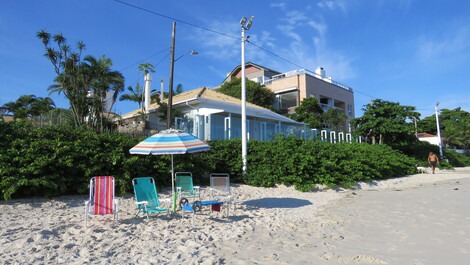 Apartamento con vistas al mar en la playa Cachoeira do Bom Jesus
