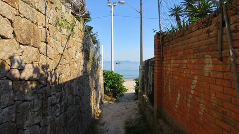 Apartamento con vistas al mar en la playa Cachoeira do Bom Jesus