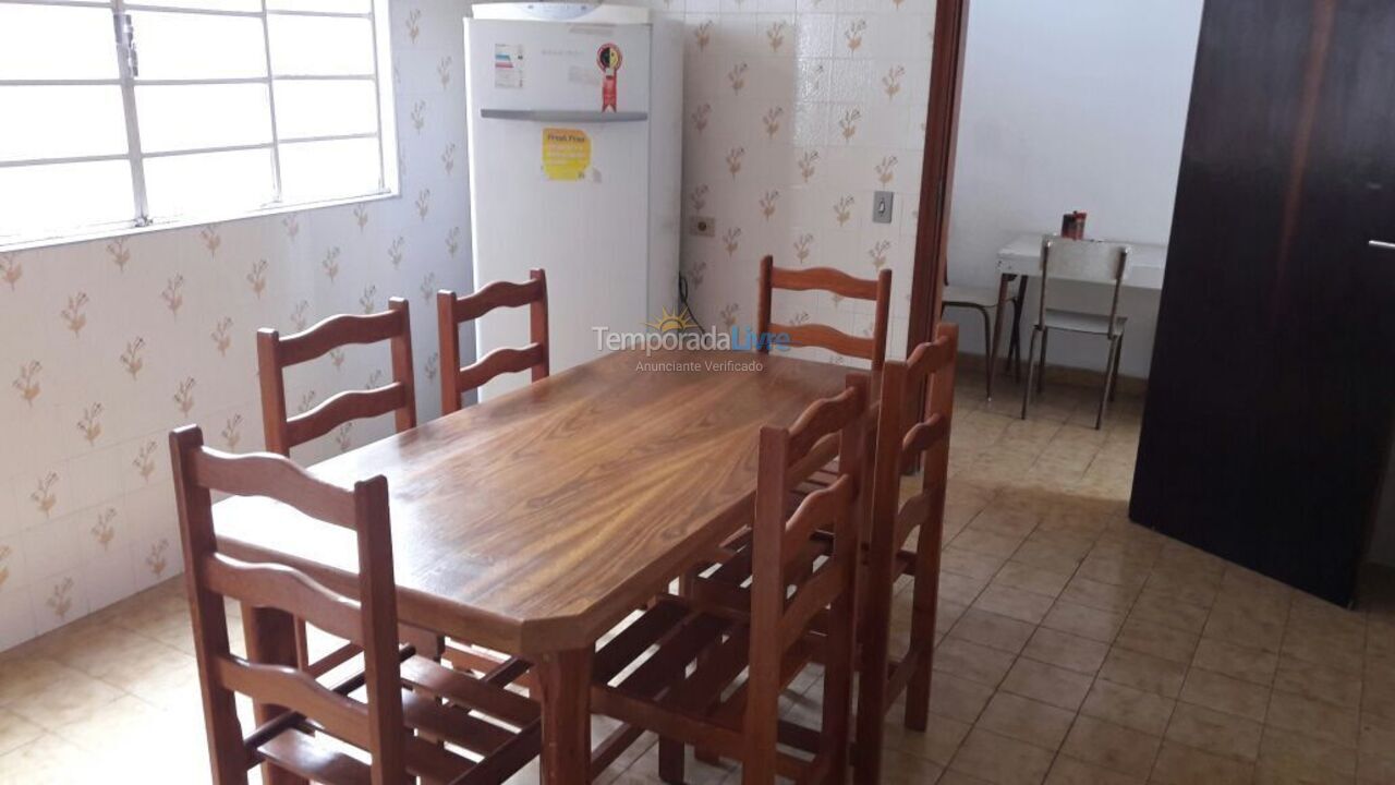 Casa para alquiler de vacaciones em Ubatuba (Centro)
