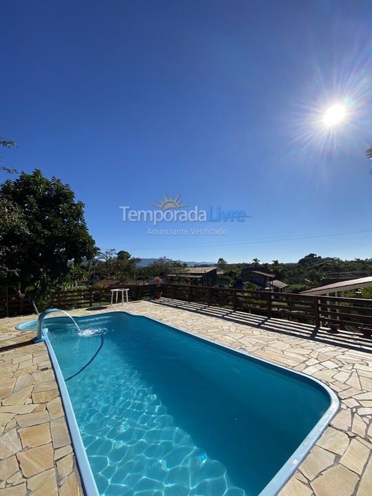 Casa para aluguel de temporada em Imbituba (Praia do Rosa)