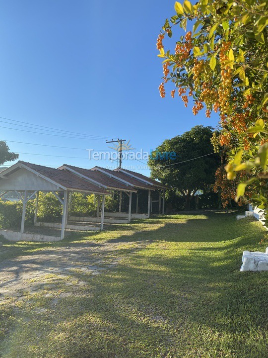 Casa para aluguel de temporada em Imbituba (Praia do Rosa)